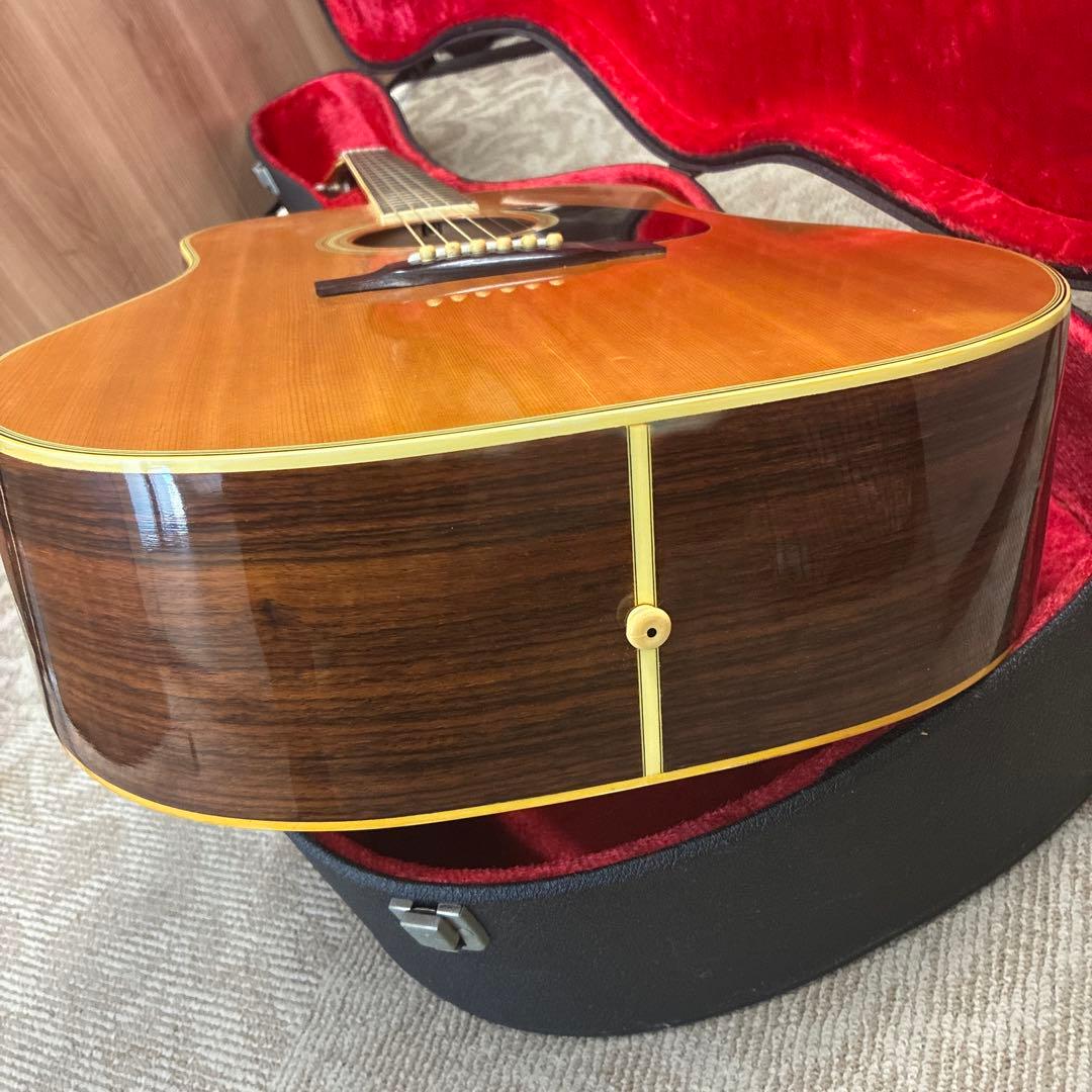 Tokai Cats Eyes CE-400アコースティックギターハードケース付