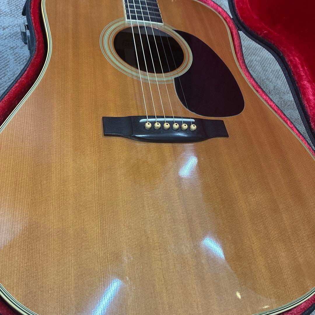 Tokai Cats Eyes CE-400アコースティックギターハードケース付