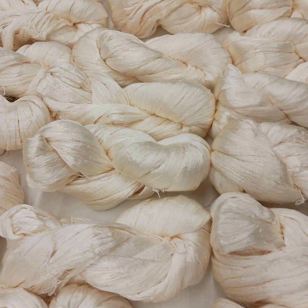 たぬき極細糸、黄色絹糸セット