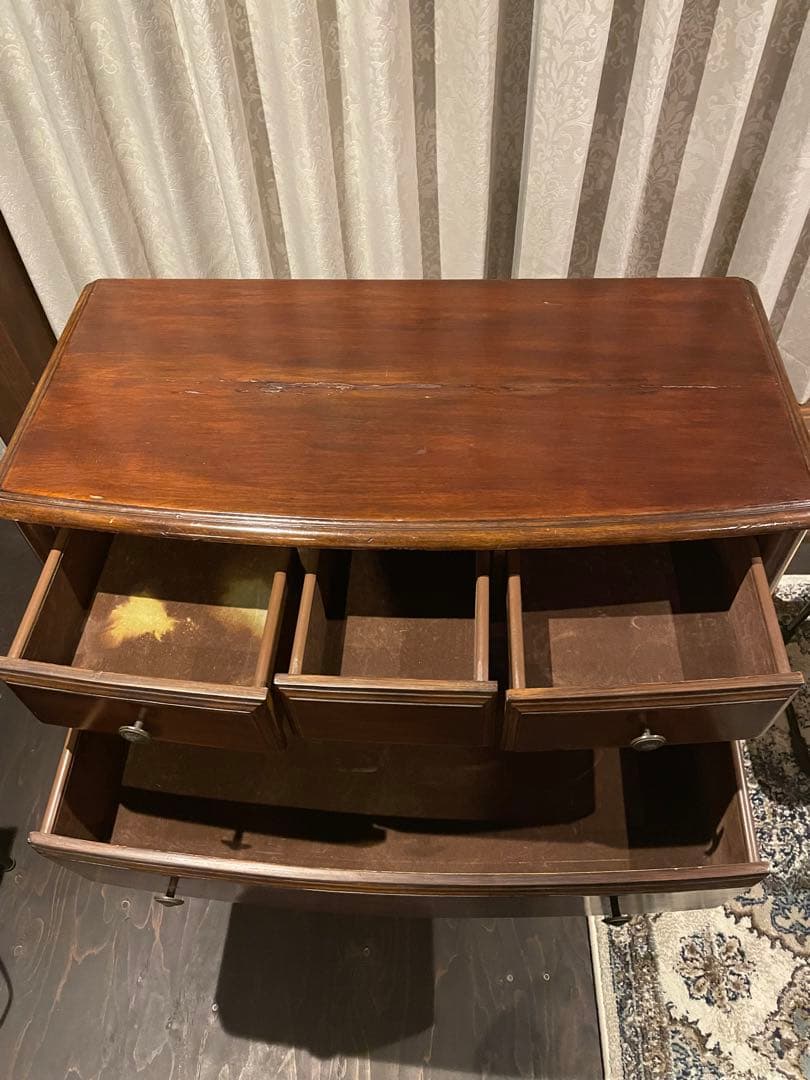 英国アンティーク　サイドボード