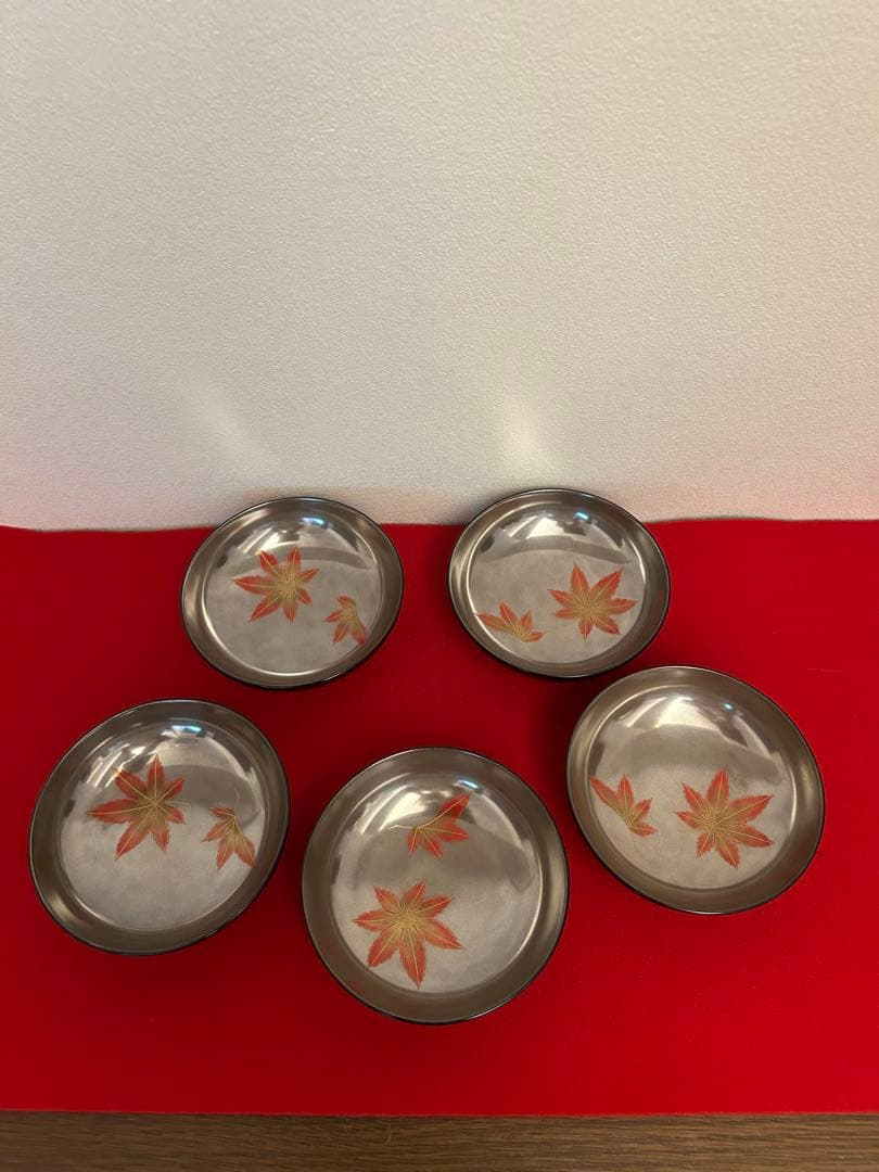 輪島塗　黒呂色蓋内銀地　紅葉蒔絵煮物椀五客