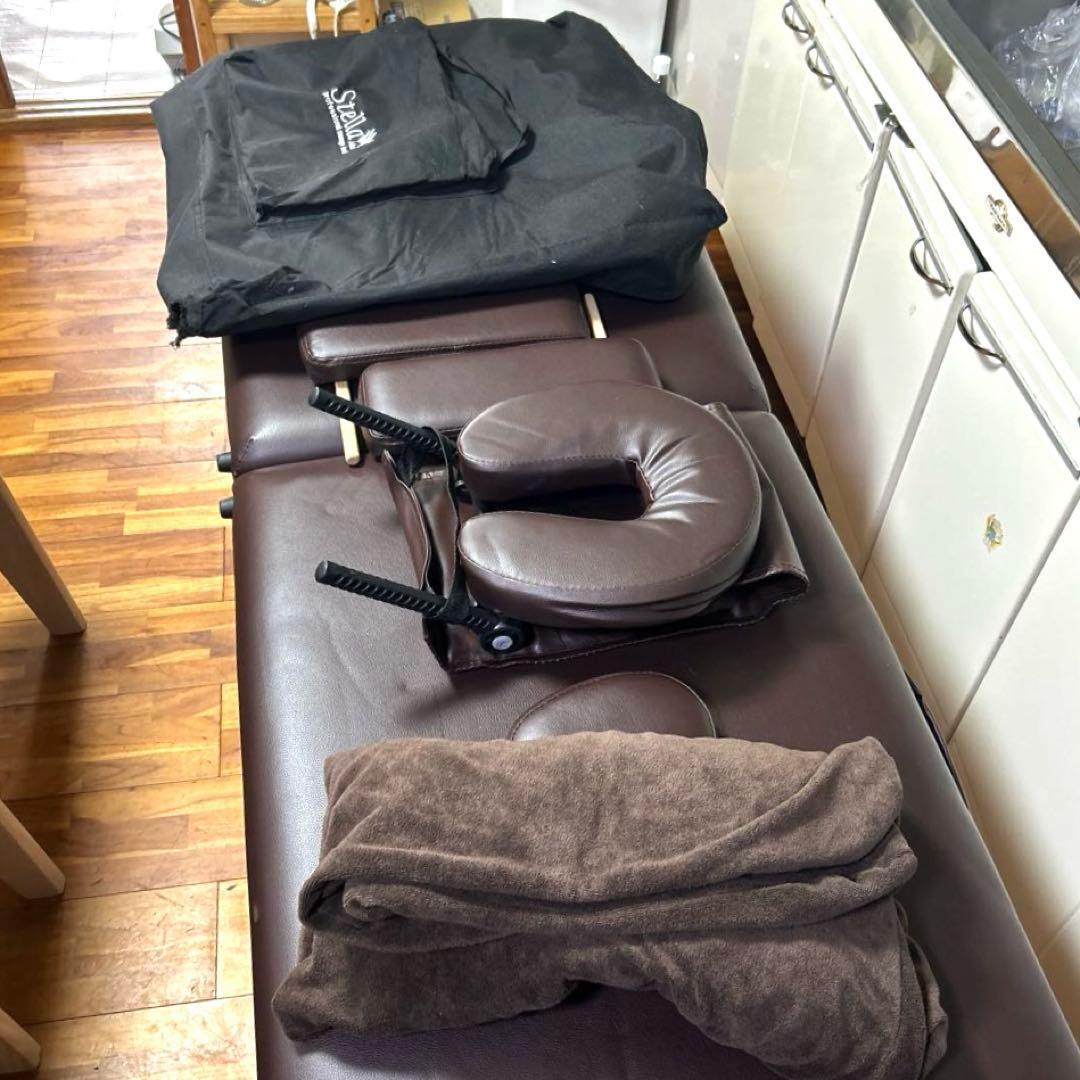 送料込み！Stella プロフェッショナルマッサージベッドStella mini