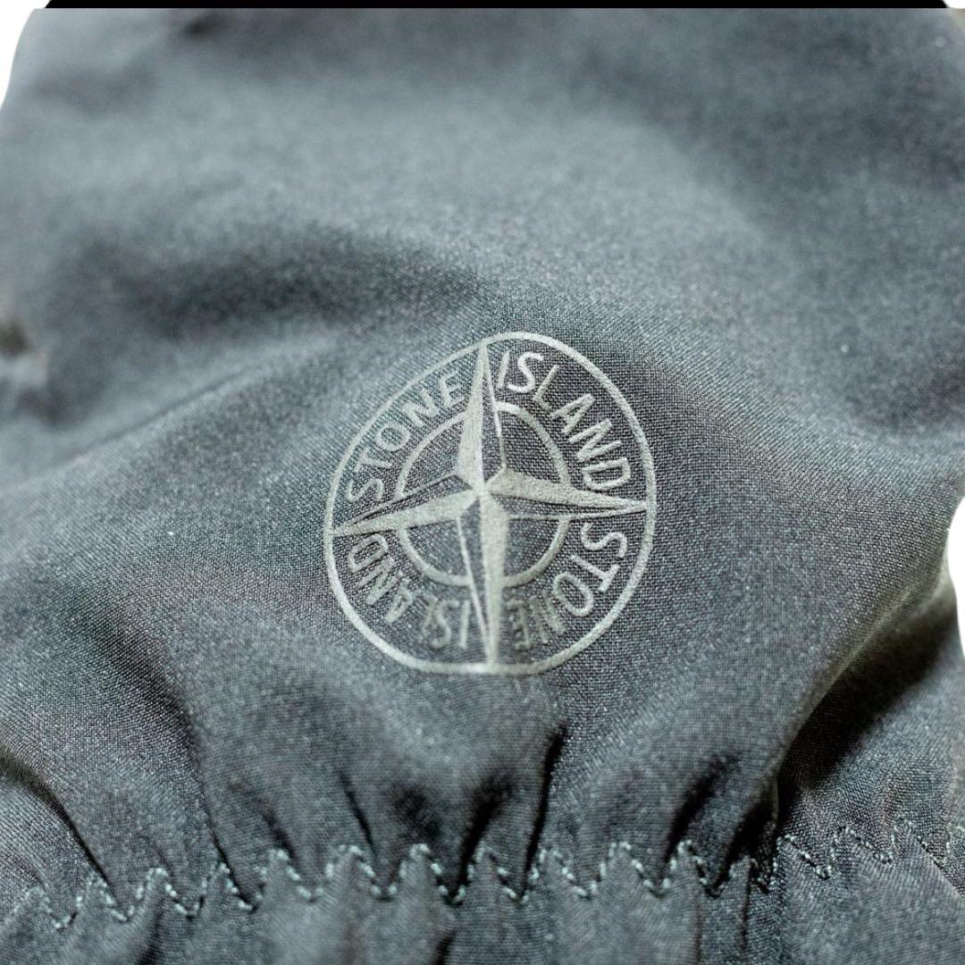 STONE  ストーンアイランド ソフトシェルグローブ