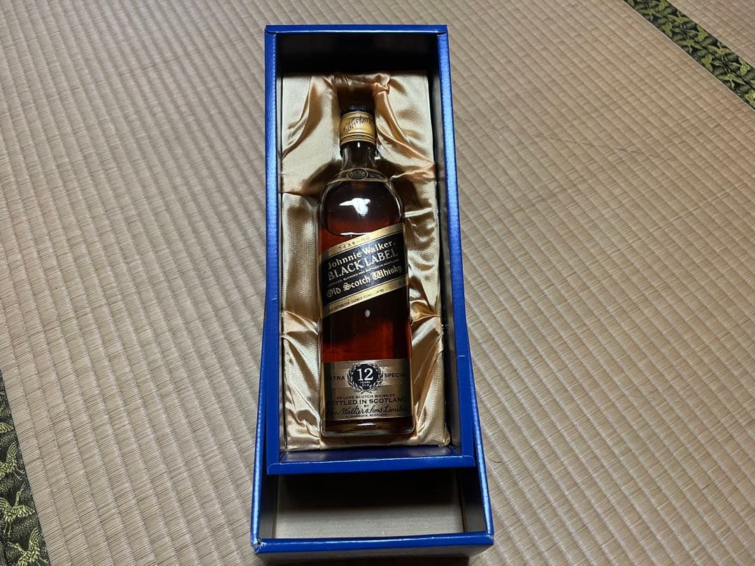 ジョニーウォーカー　12年　ブラックラベル　レアボトル　古酒