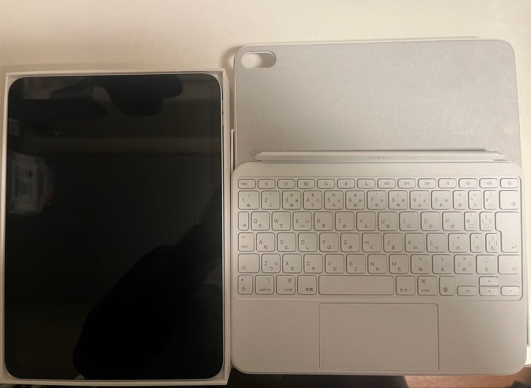 iPad A16 128GB Magic Keyboard Folioセット
