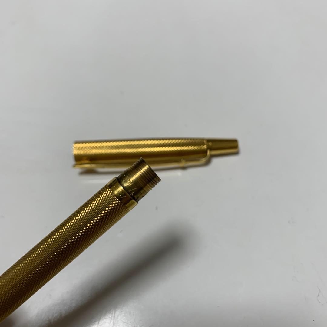 CARAN d'ACHE カランダッシュ ボールペン