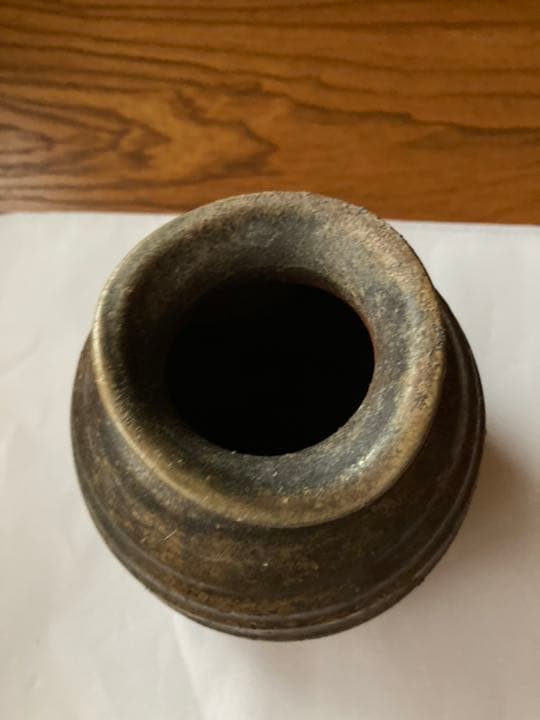 備前焼の花瓶です。12