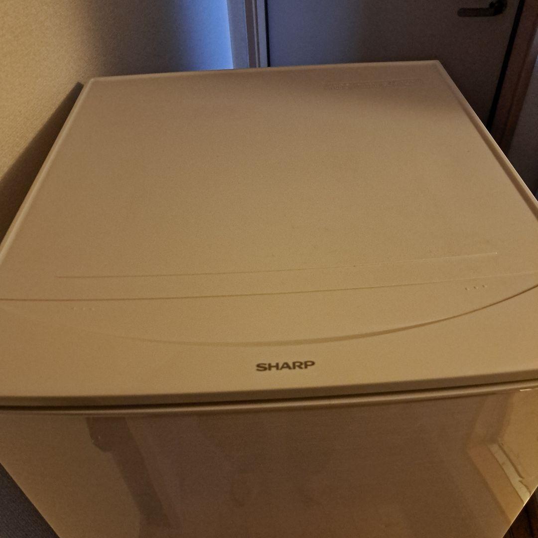 冷蔵庫　SJーD14CーW　SHARP　2016年製