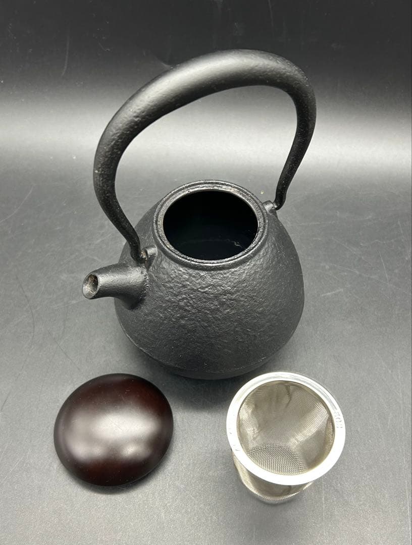 南部鉄器　急須　Roji ロジアソシエイツ　鉄瓶　たまごのこ　木蓋