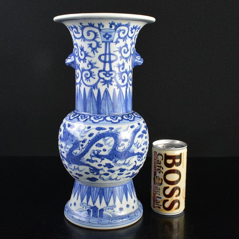 中国　大明萬暦年製款　青花　雲龍唐草文　双耳瓶　V　R7059B