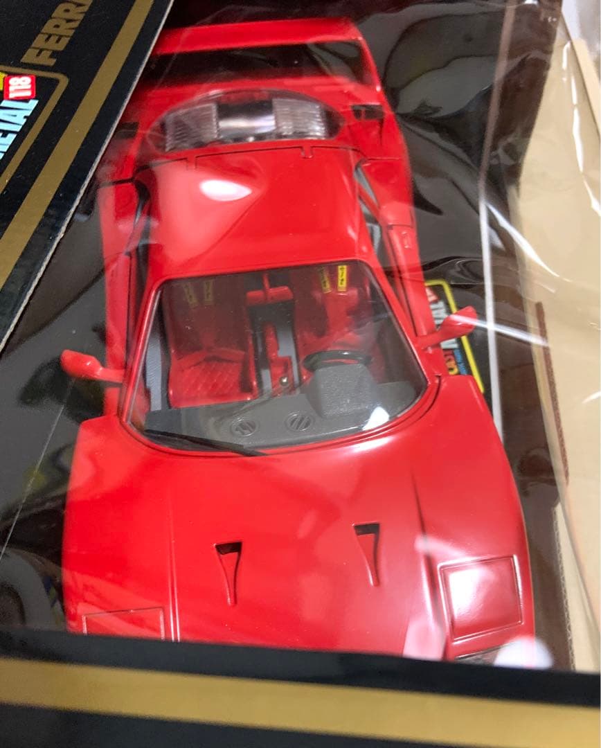 ブラーゴ　フェラーリ F40 (1987)　1/18