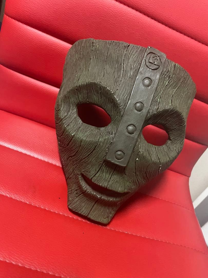 【本日限定値下げ】マスク　実物大