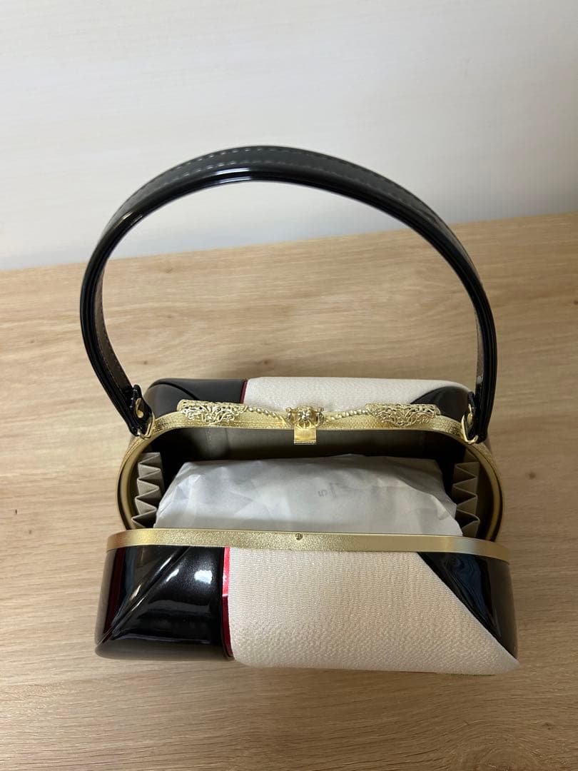 バッグ 黒/白/赤礼装用 フォーマル バック 振袖 袴 結婚式 卒業式