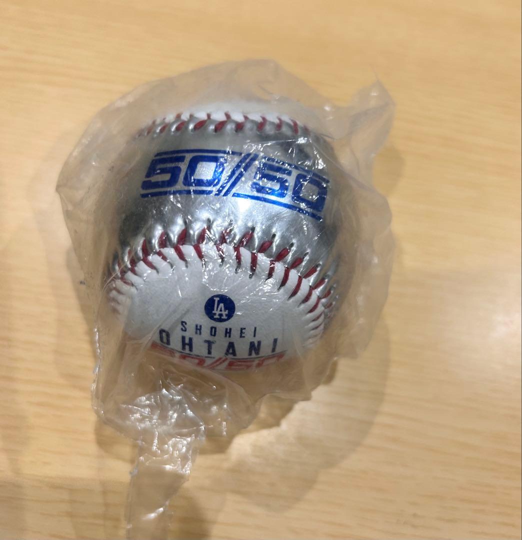 【新品】限定品　大谷翔平選手50/50記念ボール　ホワイト&ブラックセット