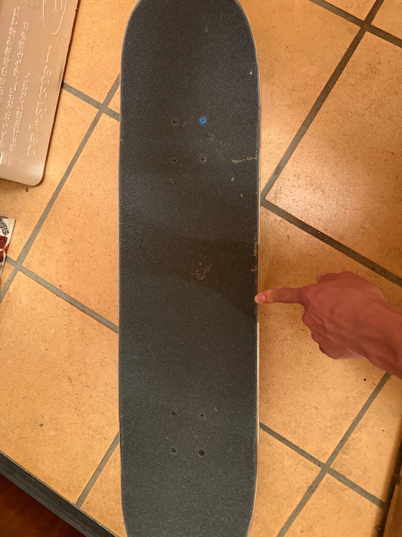 ストライプ柄スケートボード