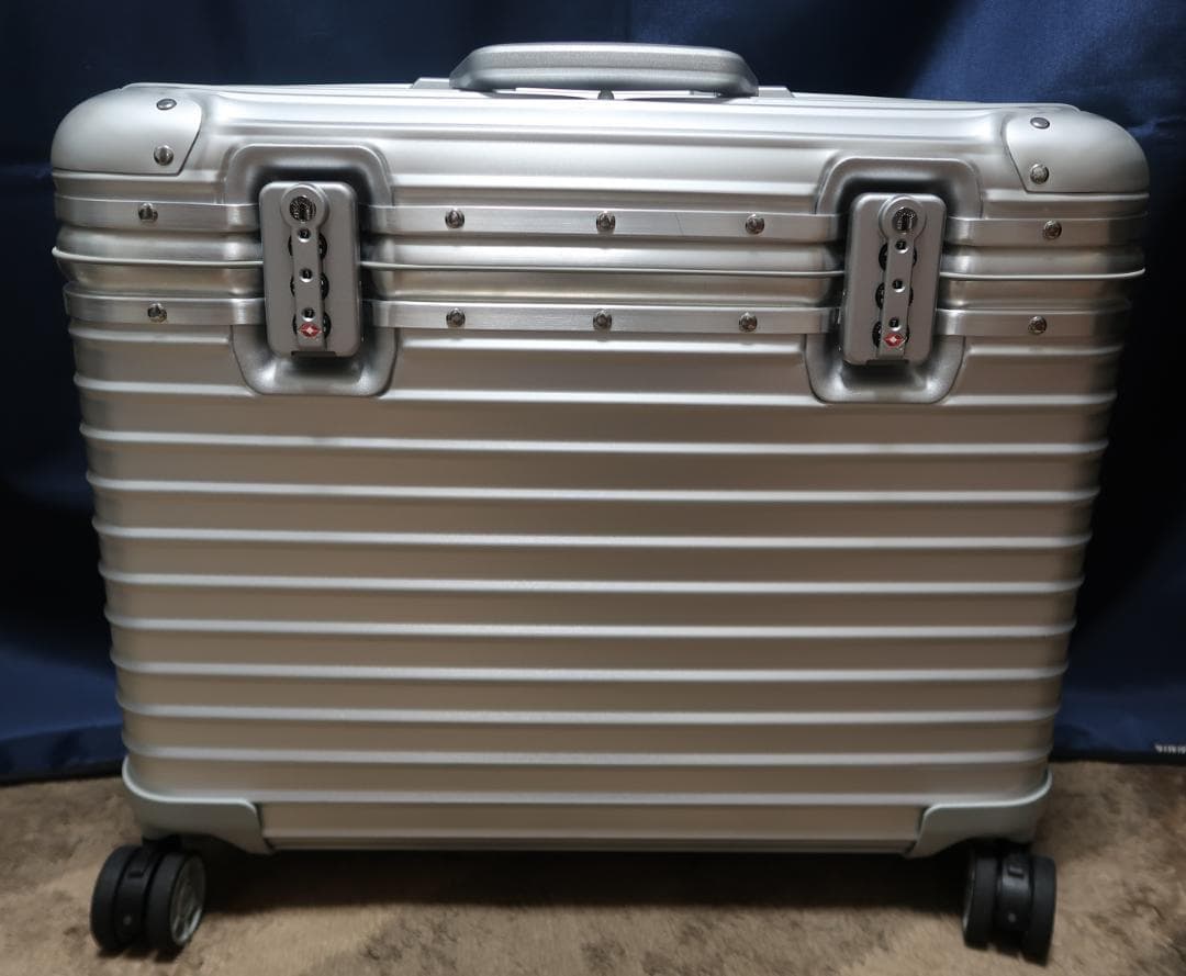 リモワ RIMOWA パイロット 34L 廃版希少極美品 923.50.00.4