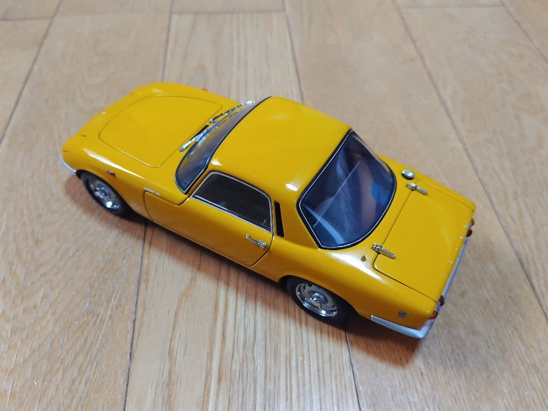 AUTOart「LOTUS ELAN S/E COUPE」1:18