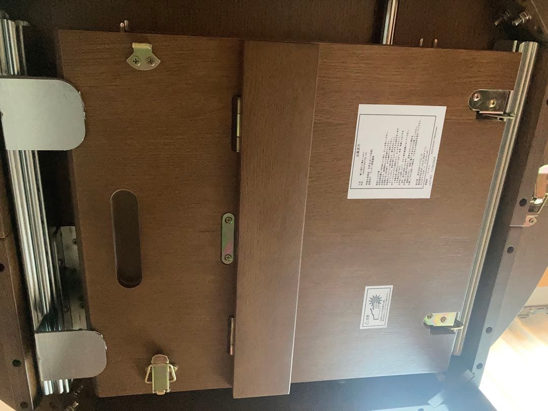 AROS ROUND TABLE brown アロスラウンドテーブル　ブラウン