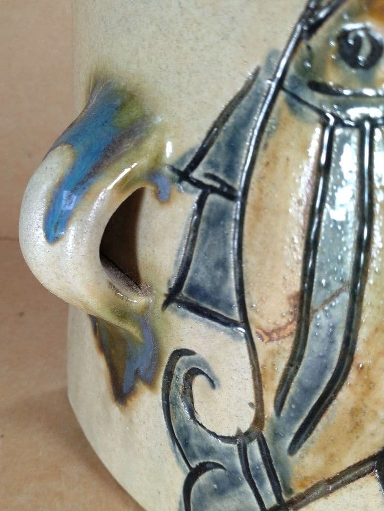 れれれ【本物保証】金城次郎 クヮンカミヤー紋抱瓶 共箱 栞 ｗ28㎝超