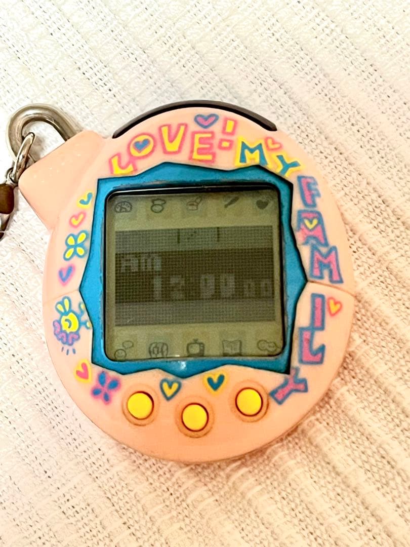 たまごっち いぇー!ふぁみりーイロイロ!(ふぁみたま) ピンク 本体