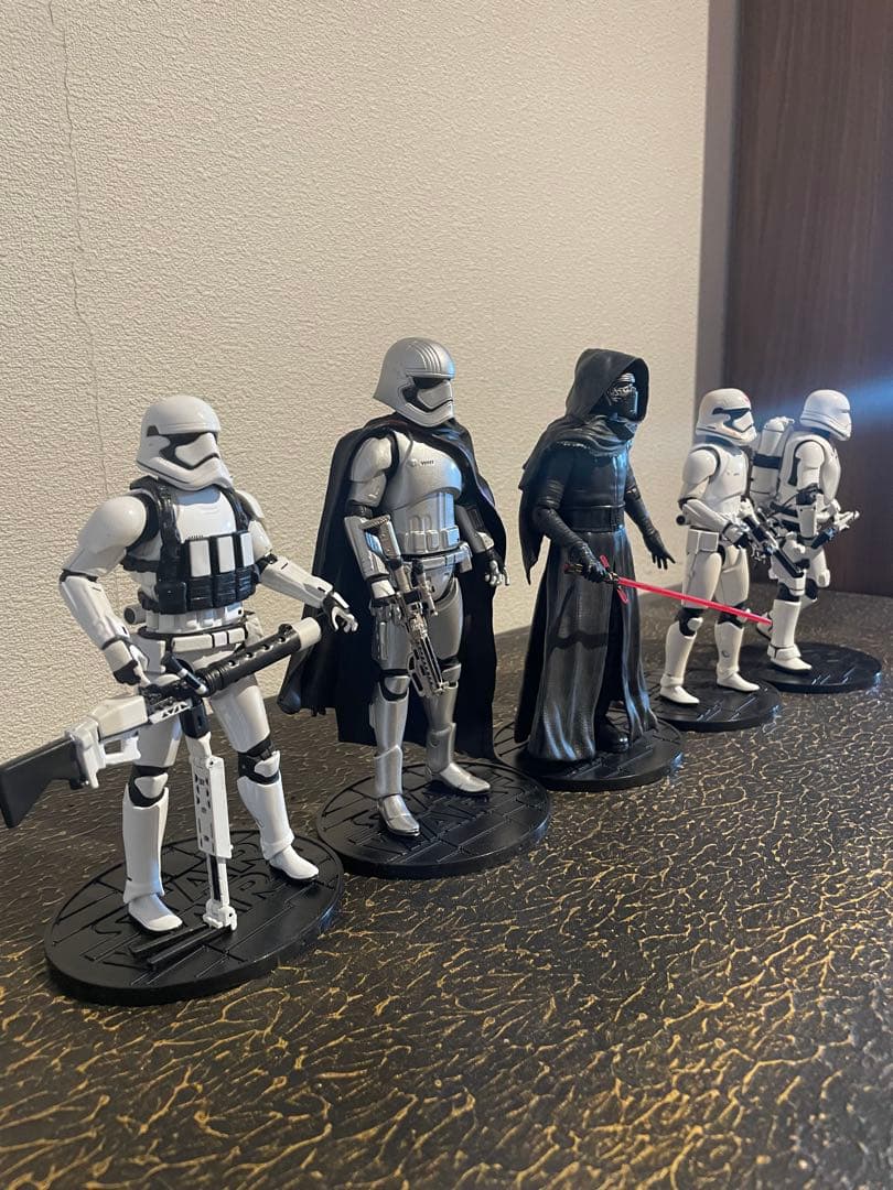美品 スターウォーズ フィギュアセット エリートシリーズ カイロレン