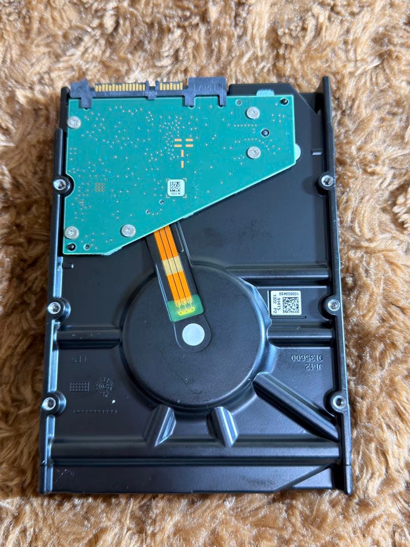 Seagate SkyHawk 3.5インチ 8TB