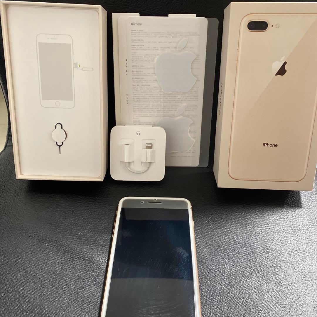 iPhone 8 Plus 64GB（カラー：GOLD）