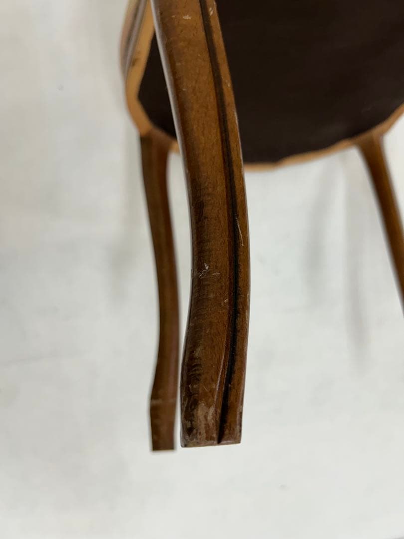 ロココ調西洋風木製椅子 ピンクとクリーム