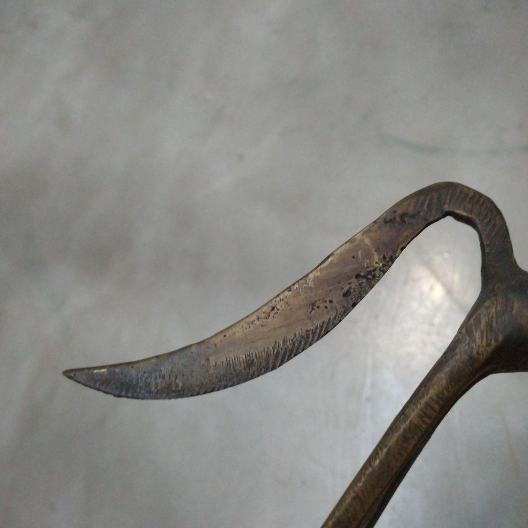 金属製　馬の彫刻 　ブロンズ　オブジェ　アンティーク　ビンテージ