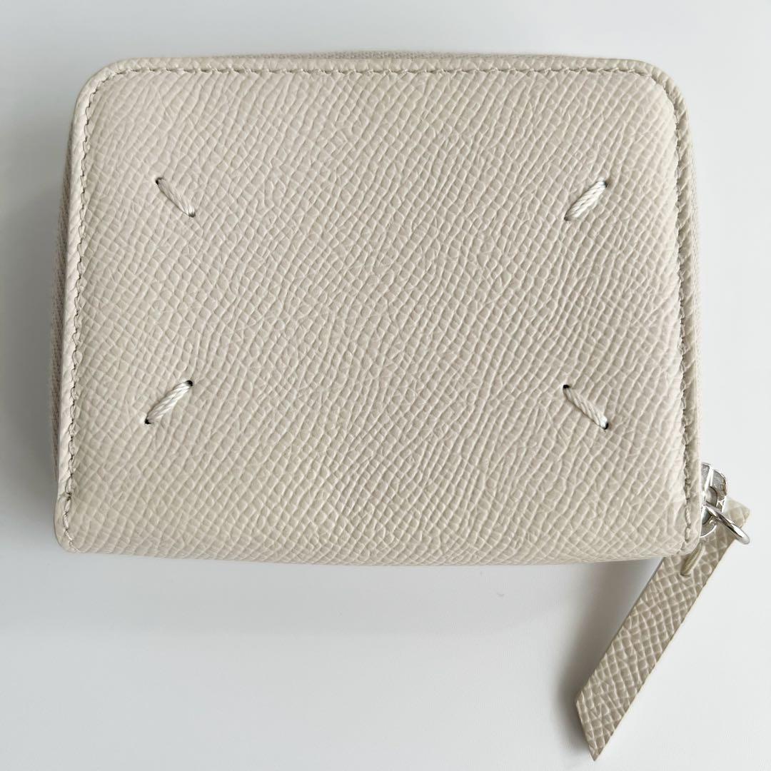 新品 未使用　メゾンマルジェラ ジップアラウンド コンパクトウォレット 財布