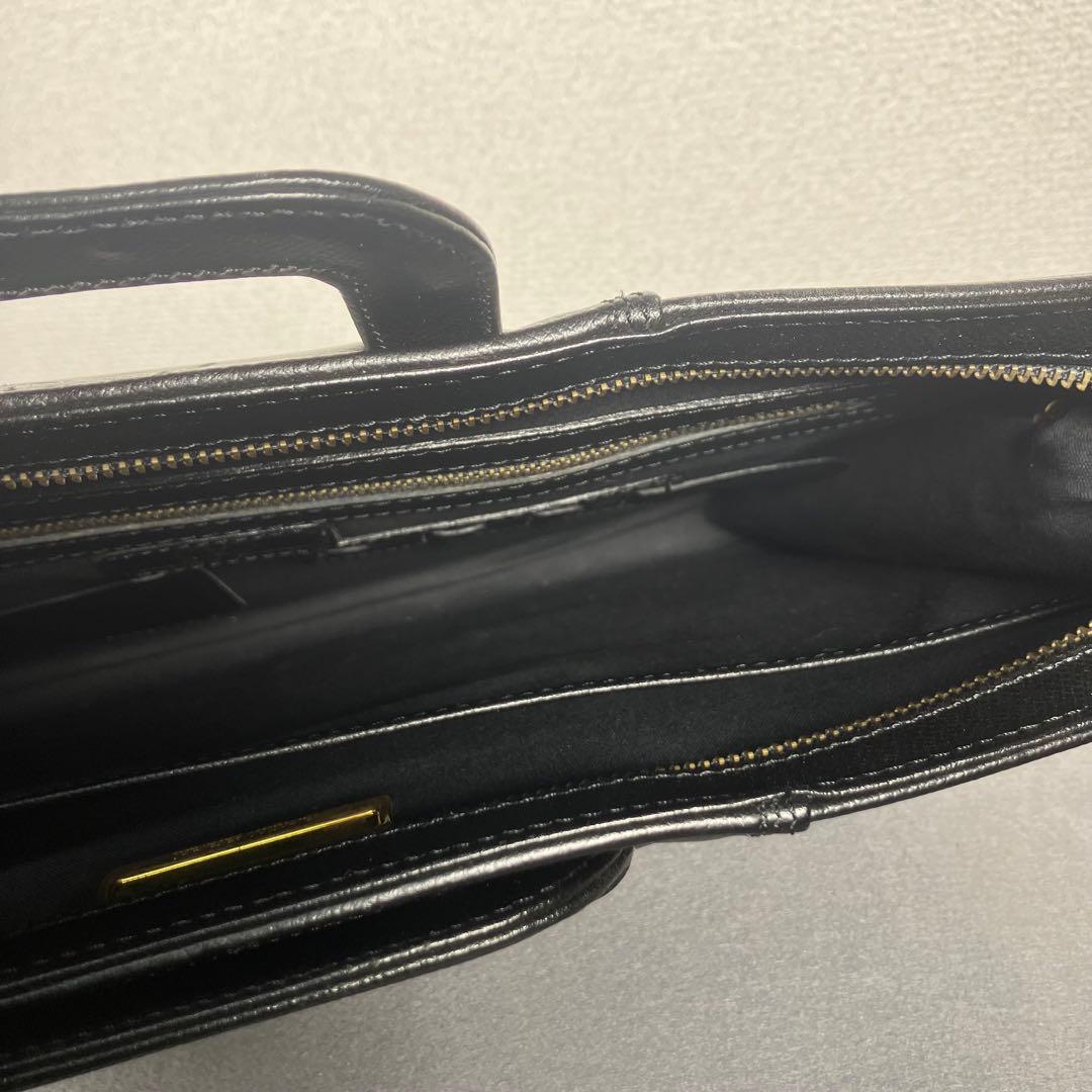 【極美品】VALENTINO GARAVANI ビジネスバッグ ブラック