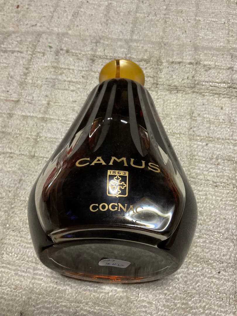 CAMUS・COGNAC。カラフェ・バカラ。LA GRANDE MARQUE。