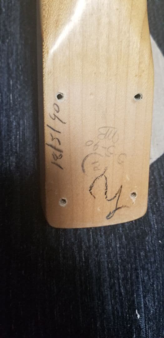 フェンダージャパン1990年製。ストラトキャスタージャパンヴィンテージGシリアル