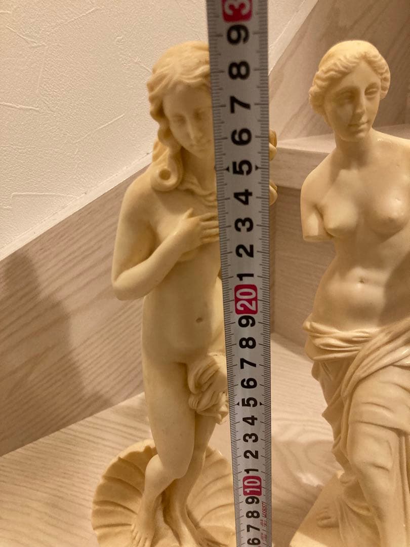 アイボリー　イタリア　女性像彫刻3体セット