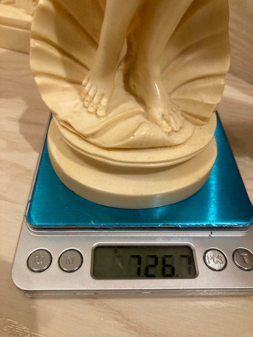 アイボリー　イタリア　女性像彫刻3体セット