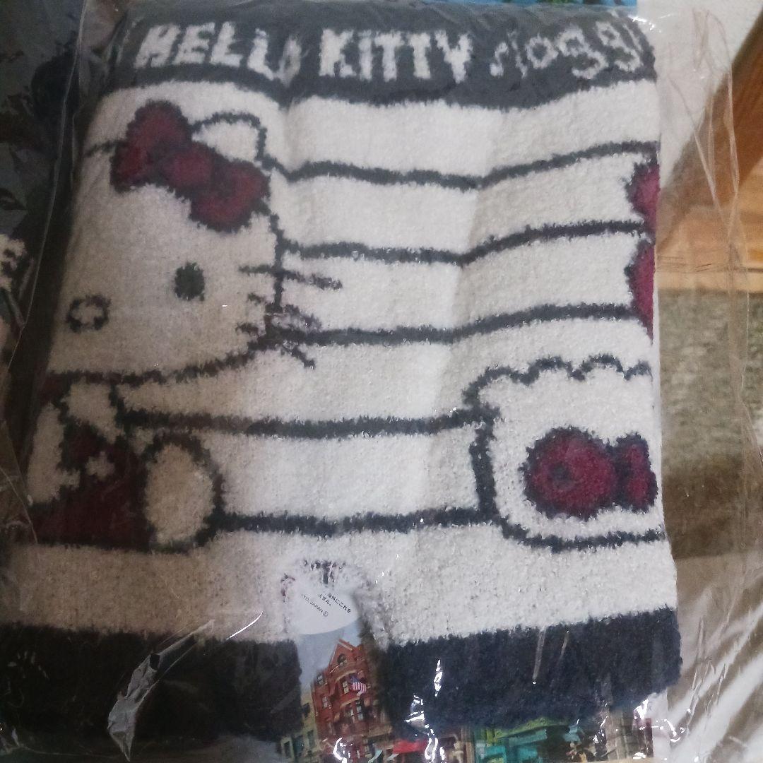 HELLO KITTY 50周年記念上下セット