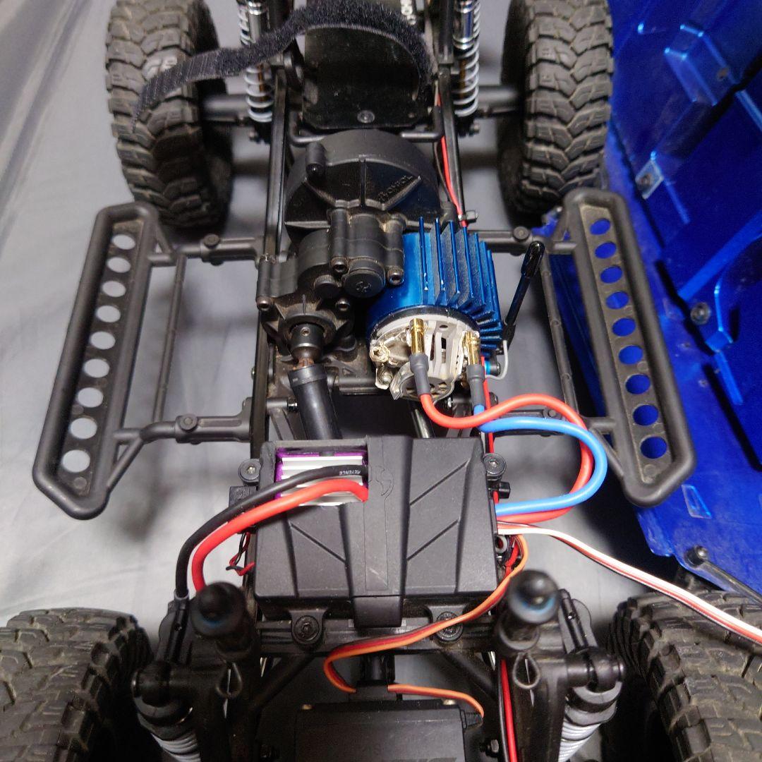 ホビーラジコン AXIAL SCX10 2012 JEEP WRANGLER