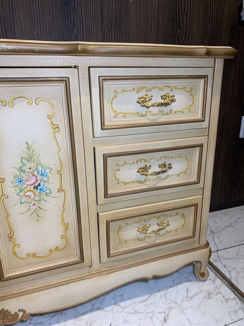 ☆送料無料☆ アンティーク　キャビネット