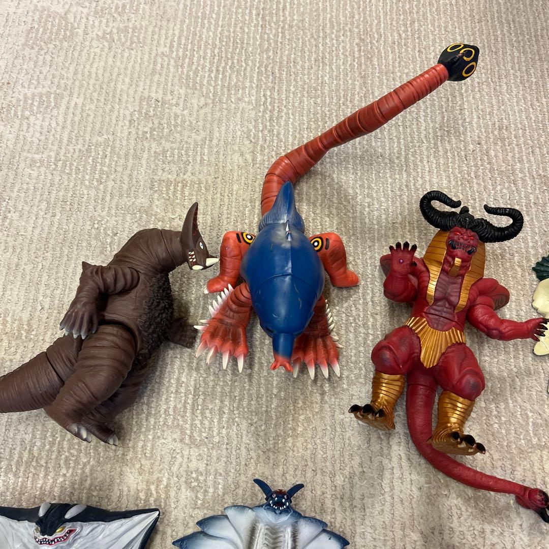 ウルトラマン&ウルトラ怪獣ソフビフィギュア40体まとめ売り