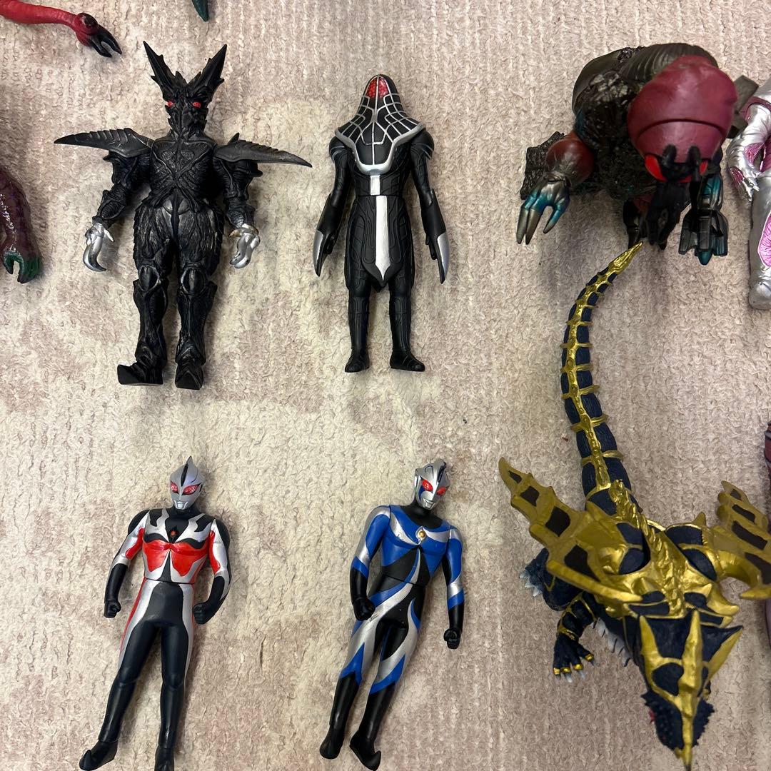 ウルトラマン&ウルトラ怪獣ソフビフィギュア40体まとめ売り