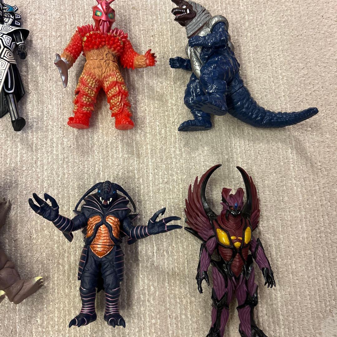 ウルトラマン&ウルトラ怪獣ソフビフィギュア40体まとめ売り