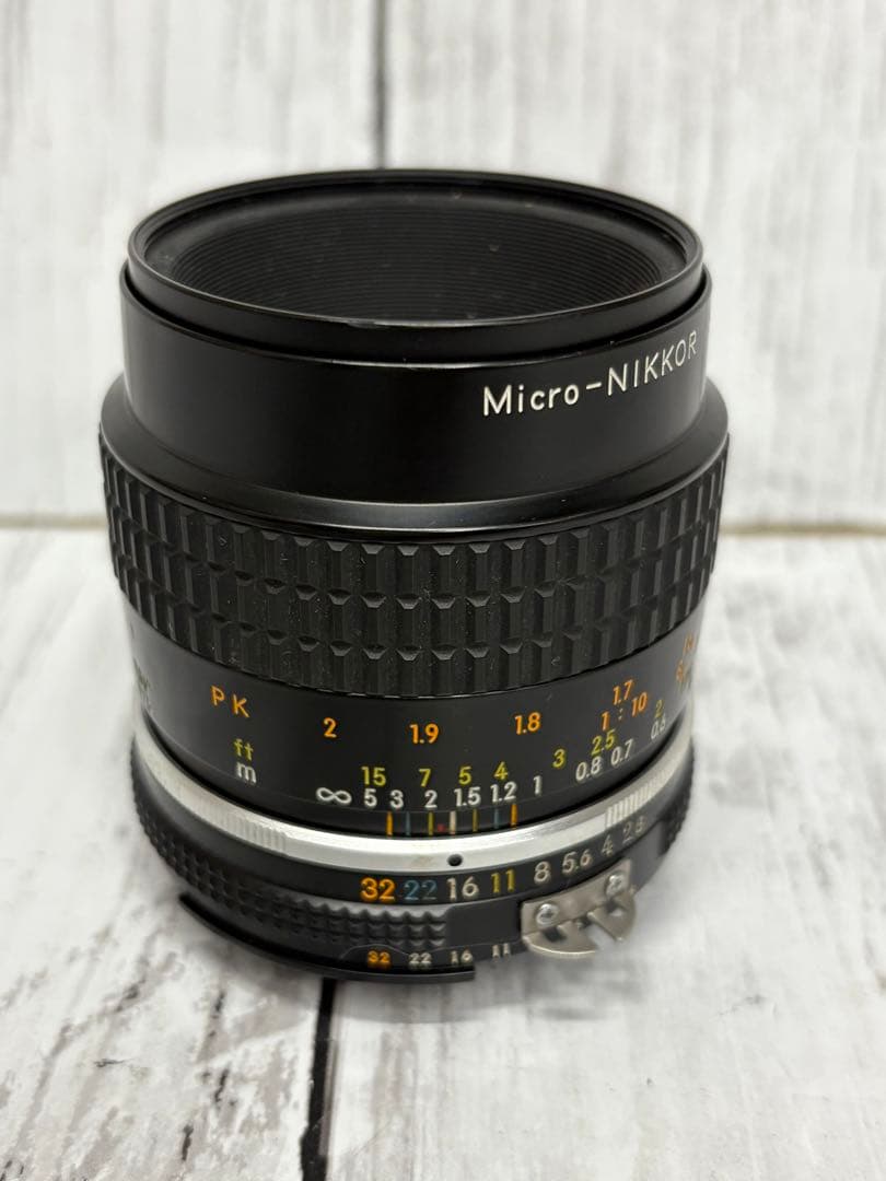 Nikon FE フィルムカメラ　MICRO−NIKKOR レンズ付き　訳あり‼️