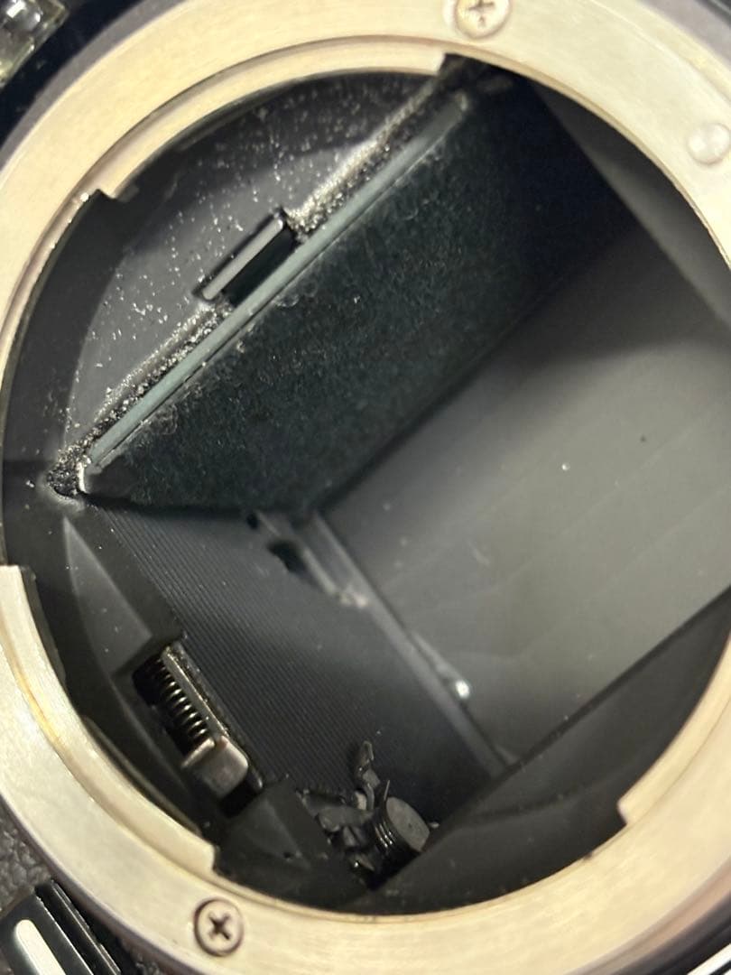 Nikon FE フィルムカメラ　MICRO−NIKKOR レンズ付き　訳あり‼️