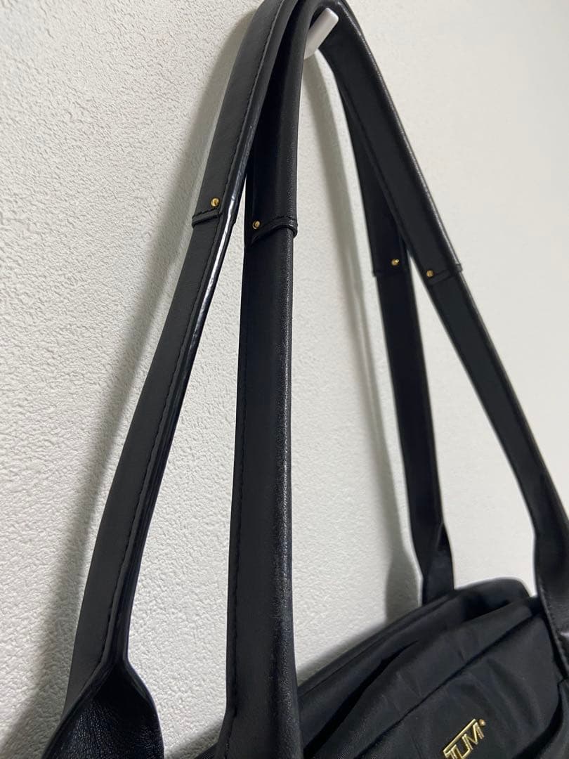 TUMI ボストンバック