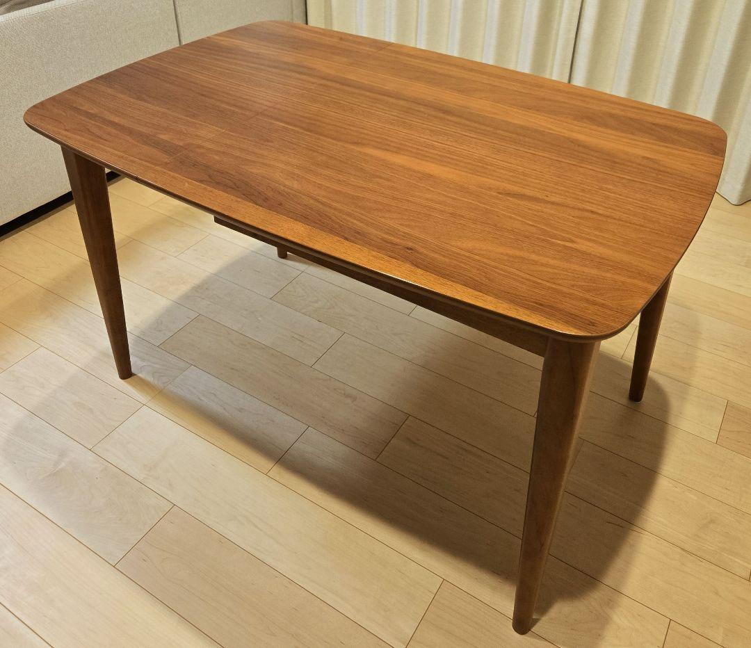 ニトリ　伸縮式ダイニングテーブル　CRD