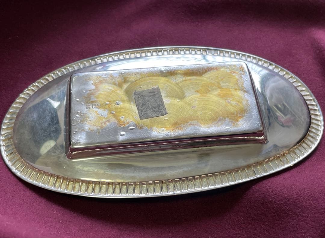 Hroar Prydz シルバーとギロシェエナメルガラス製ソルト&ペーパーポット