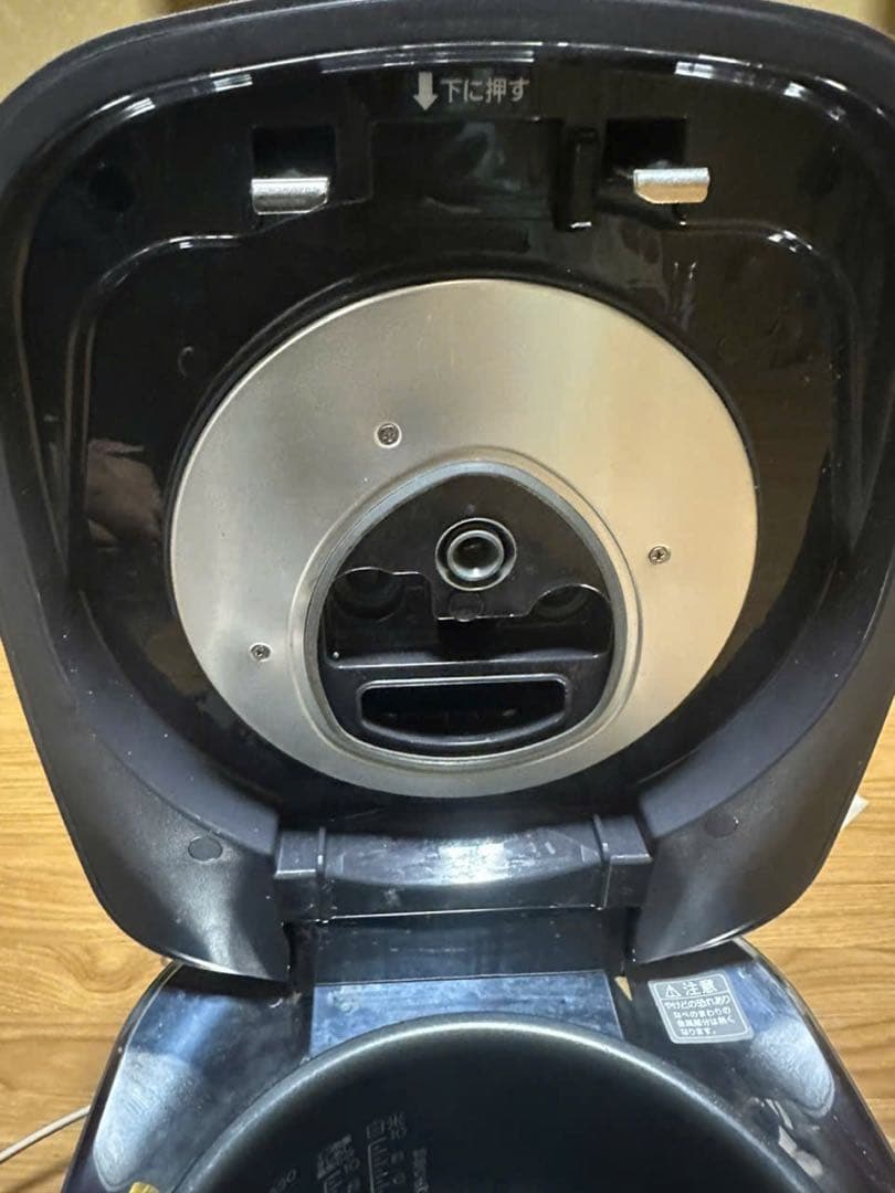 (明日まで)炊飯器 圧力IH炊飯ジャー(1升炊き) 黒 炎舞炊き 豪炎かまど釜