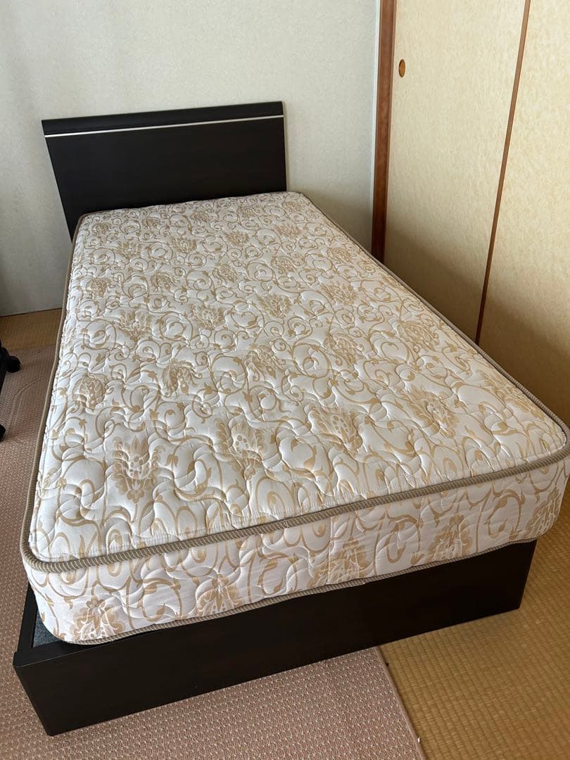 【Y MI】シングルベッド（マットレス付）