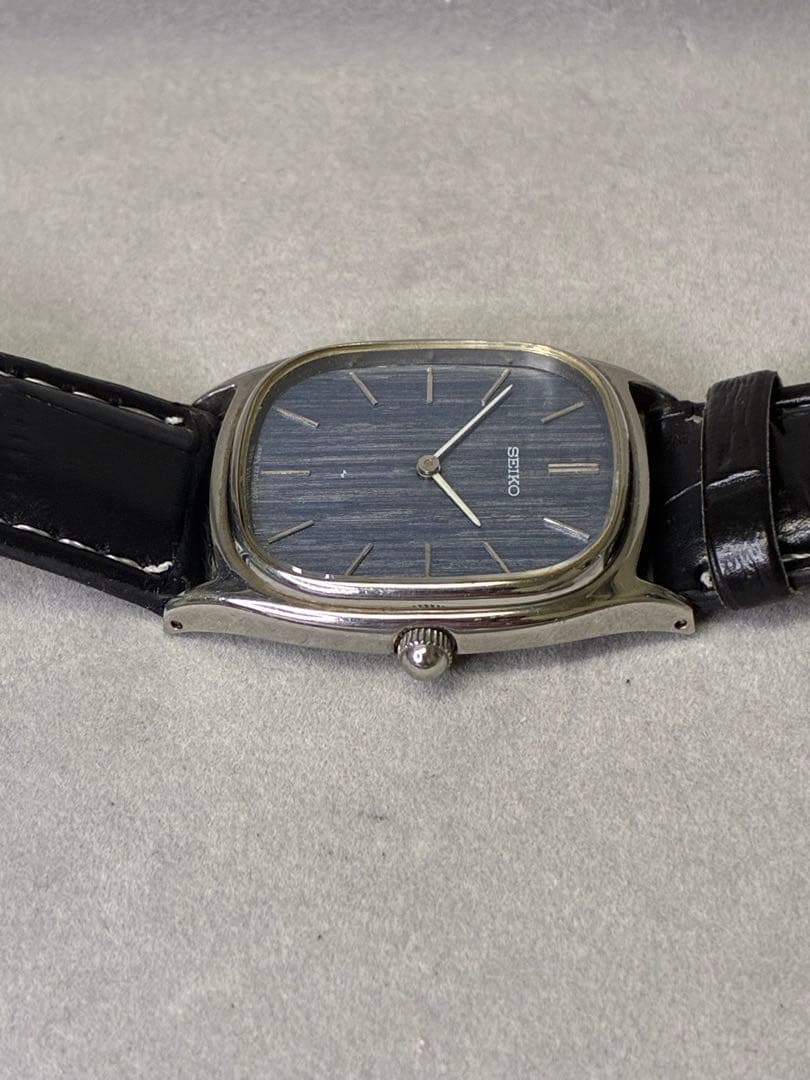 希少1975年製 手巻き時計 稼働 SEIKO シャリオ青文字盤 新品ベルト
