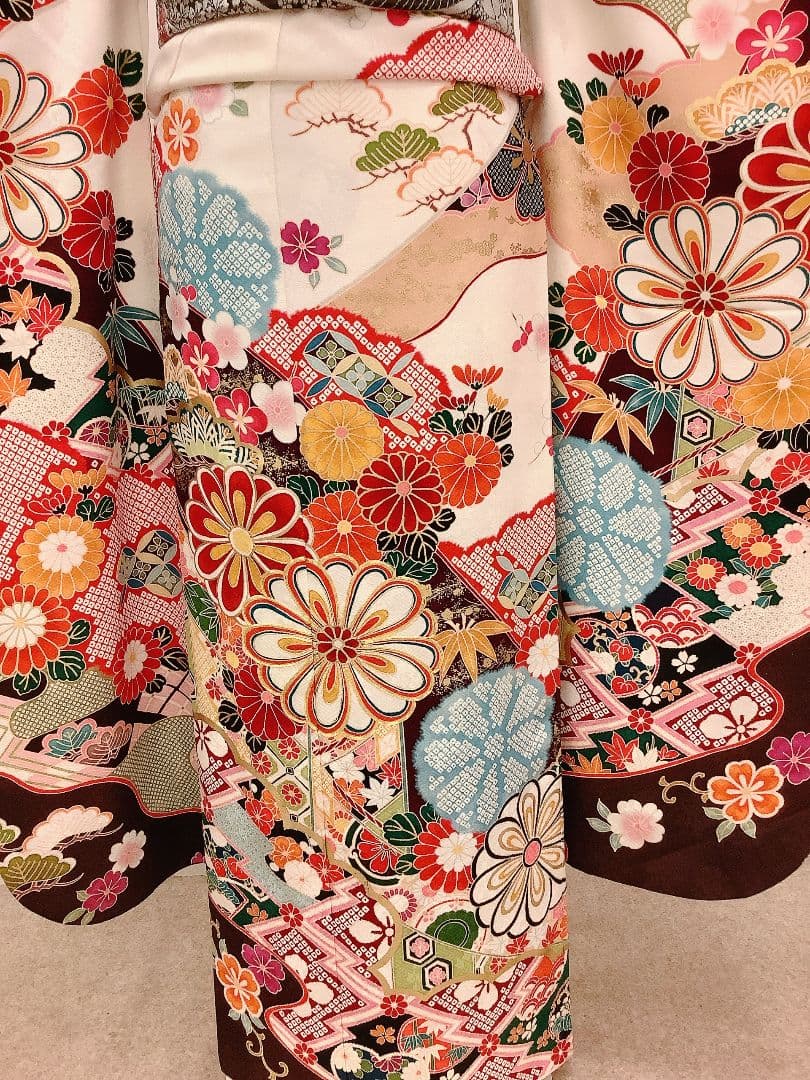 白地　上品な梅と菊の古典振袖フルセット